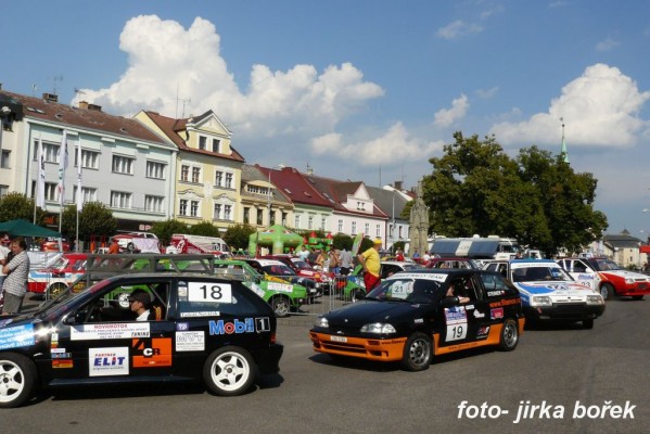 kostelec08_22 - klikni pro větší velikost